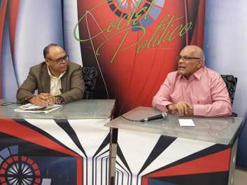 thumbnail_Desde la derecha el empresario Remmberto Abreu%2c entrevistado en el programa de television Coctel Politico Moca Vision.jpg