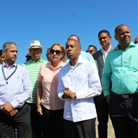 thumbnail_El ingeniero Juan Francisco Caraballo%2c diretor ejecutivo del Intabaco habla en el acto de incineracion de cigarros falsificados..jpg