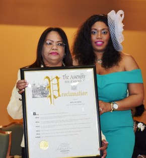 thumbnail_Servia Iris reconocida por Kimberly Jean-Pierre.jpg