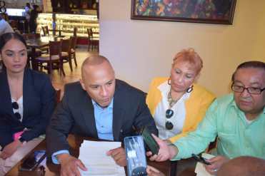 DENUNCIA A CONSTRUCTORA POR ESTAFA.jpg