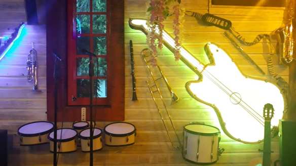 thumbnail_D, La Finca.jpg