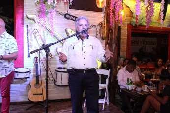 thumbnail_D, La Fincha 2 A.jpg