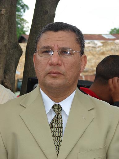 SINDICO INAGURA AVENIDA LA CONSTITUCION - Mocanos.net